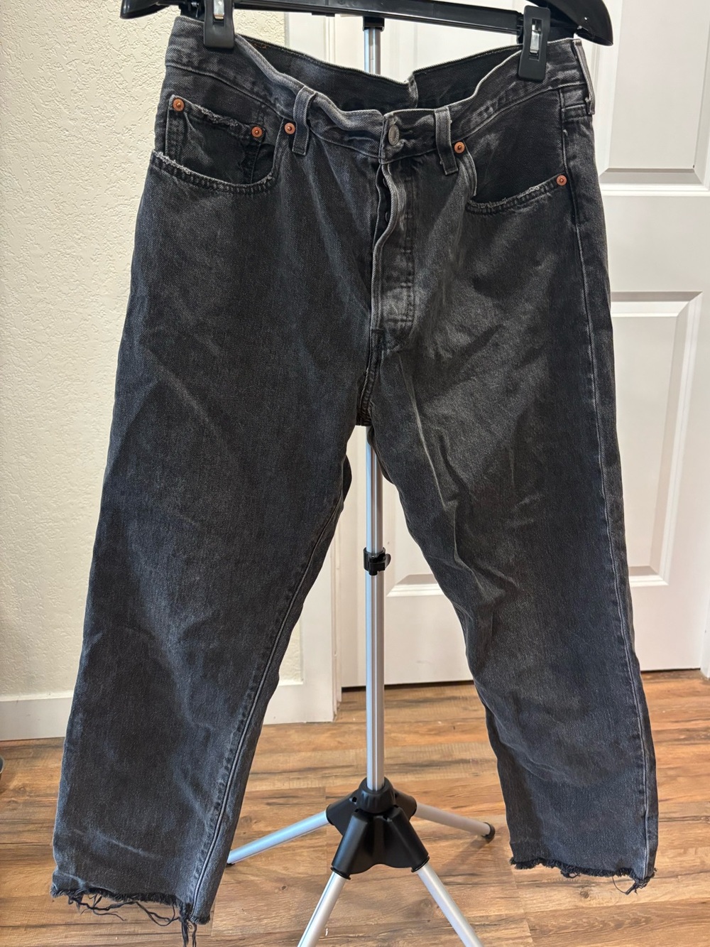 Levi’s black jeans
